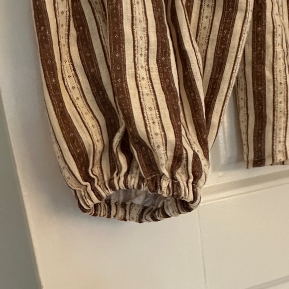 Striped Brown and White Blouse - Picture 4 of 4